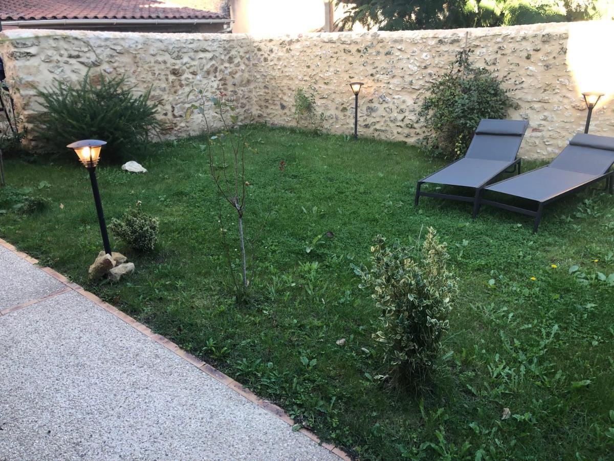 Le Trefle A Quatre Feuilles Hotel Siorac-en-Perigord Exterior photo