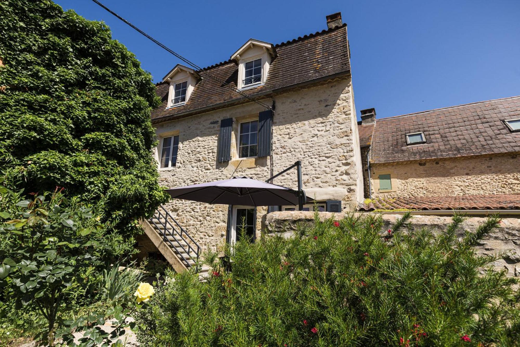 Le Trefle A Quatre Feuilles Hotel Siorac-en-Perigord Exterior photo